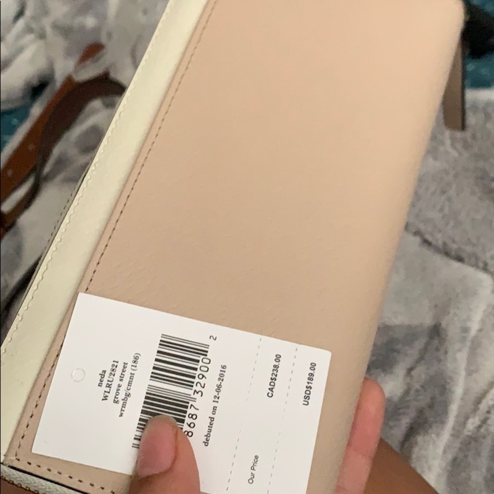 Kate Spade Wallet - Picture 2 of 4